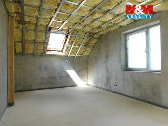 Nabízíme k prodeji samostatně stojící rodinný dům ve fázi vý