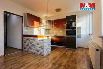 Ve výhradním zastoupení nabízíme prodej bytu 4+1 s balkónem 