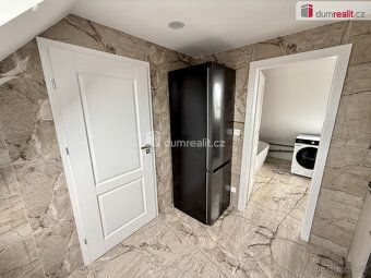 +popl. 6000, , Nabízíme k pronájmu moderní byt č. 4 o dispoz