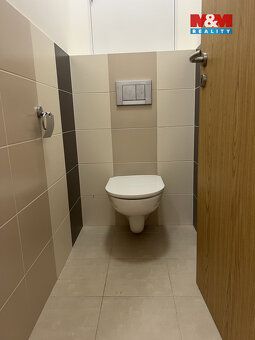 Nabízím k pronájmu velmi příjemný byt o dispozici 2+kk ve 2.