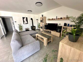 Nabízím Vám ke koupi výjímečný byt 3+kk 84m2, který se nachá