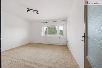 (včetně všech poplatků, právního a poradenského servisu), Du
