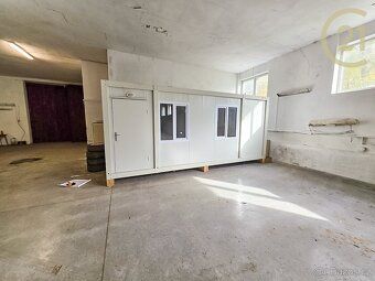 Nabízíme k pronájmu skladový prostor o výměře cca 1 400 m² v
