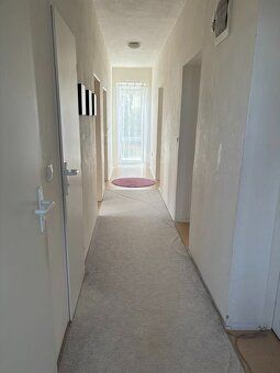 Nabízíme k prodeji krásný velký byt 4+1 o výměře 92m2 včetně
