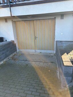 Nabízíme k prodeji krásný velký byt 4+1 o výměře 92m2 včetně