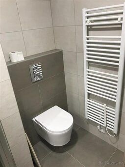 Nabízím k pronájmu prostorný, nadstandardní byt o dispozici 
