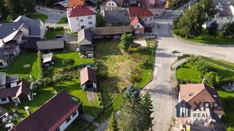 Nabízíme k prodeji stavební pozemek o výměře 696 m² v centru