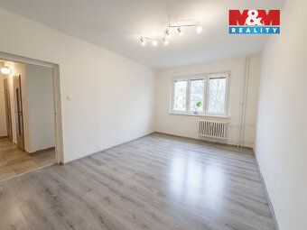 Nabízíme k prodeji byt v osobním vlastnictví o dispozici 2+1