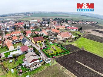 Nabízíme k prodeji rovinatý pozemek o celkové ploše 1148 m² 