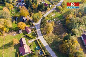 Nabízíme k prodeji krásný pozemek o rozloze 2588 m² v klidné