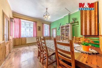 Nabízíme ke koupi rodinný dům užívaný jako ubytovací zařízen
