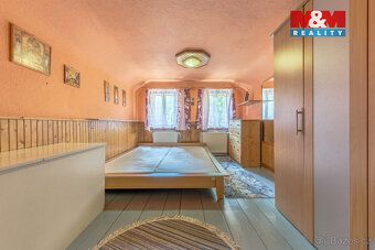 Nabízíme ke koupi rodinný dům užívaný jako ubytovací zařízen