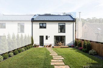 Nabízíme k prodeji levý rodinný dům o dispozici 4+kk v obci 