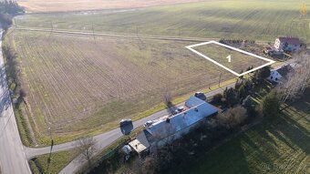 Nabízíme k prodeji krásný stavební pozemek o výměře 1.198 m²