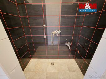 Nabízíme k prodeji rodinný dům 4+1, který je podsklepený a s