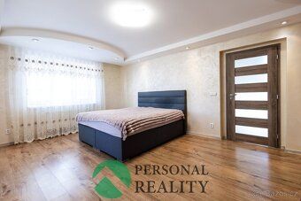 Ev.č. 02896 Exkluzivně Vám nabízíme vícegenerační rodinný dů