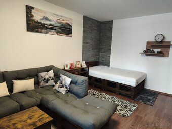 Pronájem bytu 1+1, 40 m² – Klimkovice, ul. Smetanova.
Nabízí