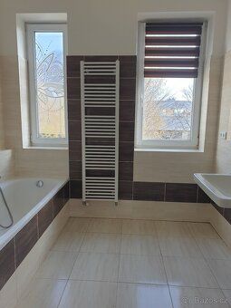 Nabízíme k pronájmu pěkný cihlový byt 3+kk, 108 m² s balkóne