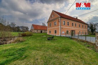 Pronájem prostorného bytu 2+kk o užitné ploše 40 m² v cihlov