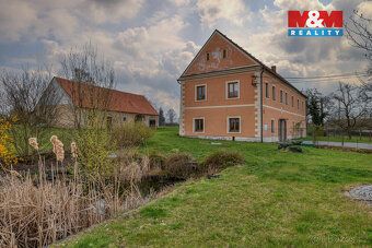 Pronájem prostorného bytu 2+kk o užitné ploše 40 m² v cihlov