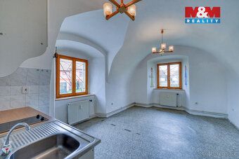 Pronájem prostorného bytu 2+kk o užitné ploše 37 m² v cihlov