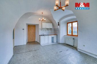 Pronájem prostorného bytu 2+kk o užitné ploše 37 m² v cihlov
