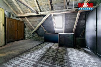 Exkluzivně Vám představujeme prodej rodinného domu v Chebu, 