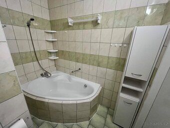 Nabízím udržovaný byt 2+1 po částečné rekonstrukci, užitná p
