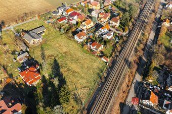 Prodej, pozemky/bydlení, 800 m2, Na Benátkách 10, 25231 Všen
