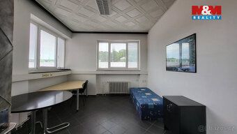 Nabízíme k pronájmu kancelářské prostory v průmyslovém areál