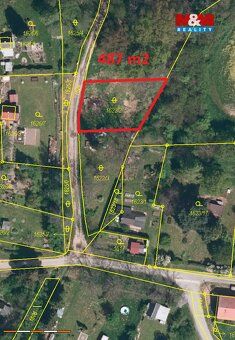 Nabízíme k prodeji slunný pozemek o rozloze 487 m² v klidné 