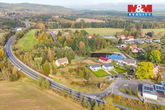 Nabízíme na prodej pozemek o výměře 1122 m², který se nacház