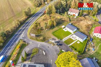 Nabízíme na prodej pozemek o výměře 1122 m², který se nacház
