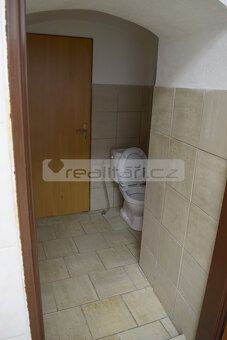 Nabízíme k pronájmu nebytové prostory o celkové výměře 69 m²