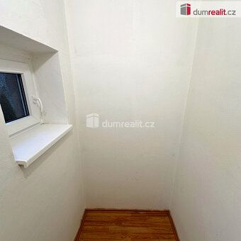 + zálohy spojené s užívání + kauce + provize RK, Dumrealit.c
