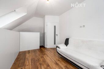 Nabízíme k prodeji moderní, samostatně stojící rodinný dům 3