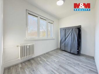 Nabízíme k pronájmu byt 3+1 s novým prostorným balkonem. Byt