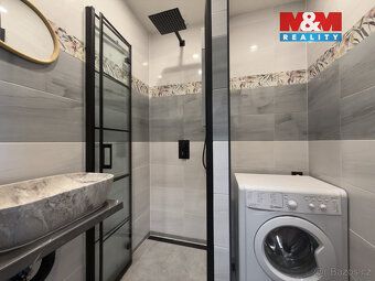 Nabízíme k pronájmu byt 3+1 s novým prostorným balkonem. Byt