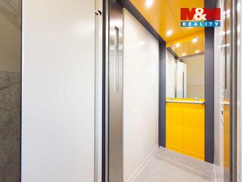 Nabízíme k pronájmu byt 3+1 s novým prostorným balkonem. Byt