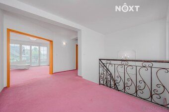 Nabízíme k pronájmu prostorný byt o dispozici 3+kk a celkové