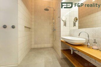 Pronájem mezonetového bytu 3+kk, 102 m², terasa 55 m², Praha