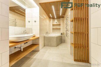 Pronájem mezonetového bytu 3+kk, 102 m², terasa 55 m², Praha
