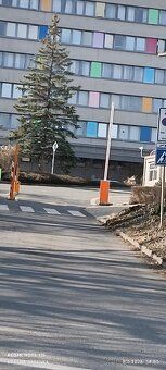PRONAJMU HLÍDADANOU GARÁŽ NA PRAZE 5 MOTOL PRO STANÍ MOTORKY