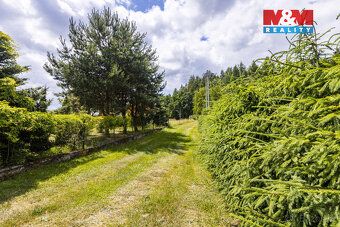 Zahrada 5.800m2 v čisté přírodě. Příležitost pro osazení uby