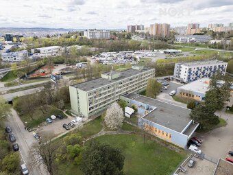 Nabízíme k pronájmu útulný a plně vybavený byt 1+kk v oblíbe