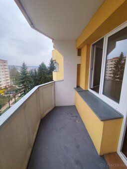 Nabízíme k pronájmu byt 1+1 v ulici Dolnokubínská. Byt má 36