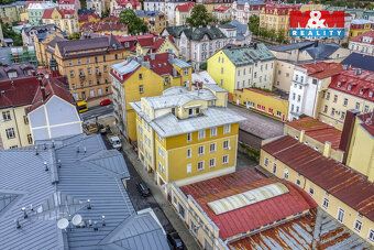 Pronájem bytu 2+kk, 45 m2, v prvním patře bytového domu s vý