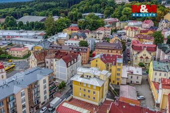 Pronájem bytu 2+kk, 45 m2, v prvním patře bytového domu s vý
