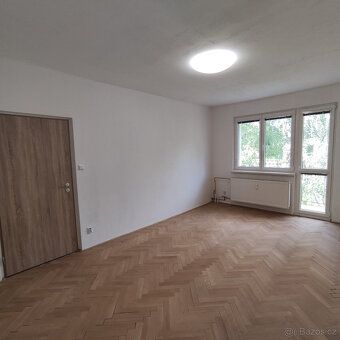Nabízíme k dlouhodobému pronájmu byt 3+1 o výměře 73 m2. Cel