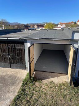 Prodám garáž v Duchcově v ulici Bezručova o výměře 19 m2. Ga